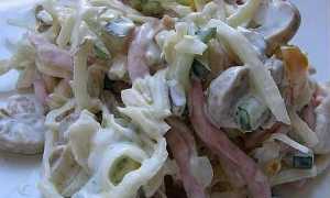 Салат из кальмаров: простой и вкусный