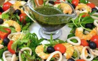 Салат с кальмарами и креветками — 10 простых и вкусных рецептов